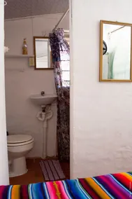 Backpackers Paradise - Bathroom