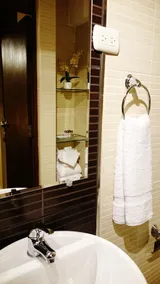 Los Leones Hotel Boutique - Bathroom