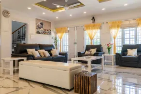 Pihoo Villa by Vista Rooms - Sitzecke in der Lobby