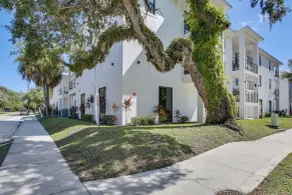 Stylish Condo: Walk to Caloosahatchee River - Innenbereich