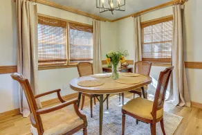 River, Trails & Wine! Extended Escape Near Mt Airy - Interiør
