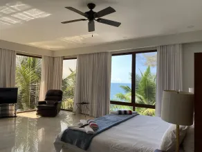 Paraiso Rainforest and Beach Hotel - Room