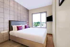 7 Apple Hotel, Vadodara - Room