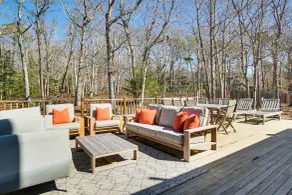 Walk to Lake Tashmoo! Cape Gem w/ Deck & Fire Pit - Interiör