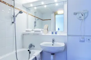 Hôtel Kyriad Genève - Saint Genis Pouilly - Salle de bain