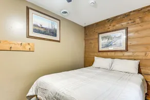 1 Mi to Lake Arbutus: Pet-friendly Home w/ Games - Interni