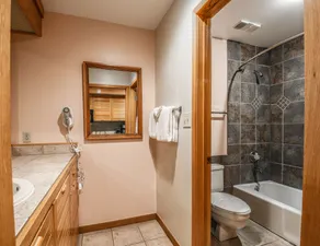 Slopeside 2733A by SummitCove Lodging in Colorado - Baño