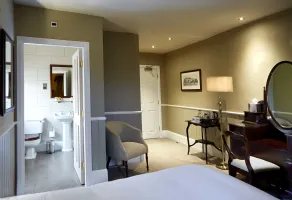 The Golden Pheasant - Room