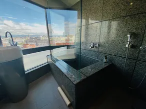 Burgary Hotel - Bathroom