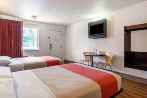 Motel 6-Youngstown, OH - Chambre