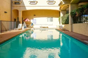 Lamplighter Inn & Suites - Piscine