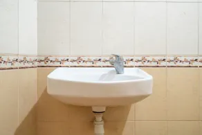 Rehat at Abadi Hotel Tasikmalaya - Bathroom