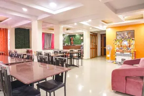 Shree Swami Service Apartment - Restaurante