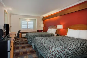 Days Inn & Suites by Wyndham Antioch - Chambre