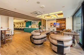 Elysian Airport Hotel & Restaurant - Restaurant