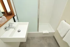 Hôtel Campanile Valence Sud - Salle de bain