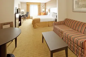 Holiday Inn Express Hotel & Suites Lebanon by IHG - Habitación