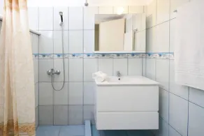 Galazia Studios - Bathroom