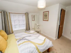 5A Waterfall Way - Habitación