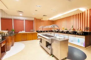 MGM Mark Whitefield - Restaurant