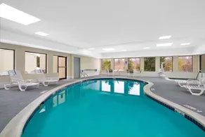 Holiday Inn Express Harrisburg I-81 - Hershey By IHG - Piscine