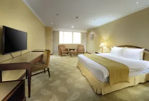 Le Midi Hotel Jungli - Chambre