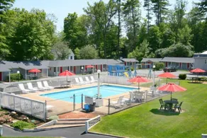 Barberry Court Motel &Cabins - Pool