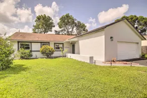 Lovely Lauderhill Retreat < 12 Mi to Beach! - Intérieur