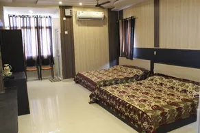 Hotel Gokul inn - Quarto