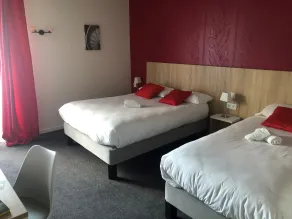Logis Hostellerie Du Cheval Blanc - Værelse