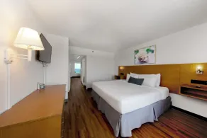 Beachcomber Beachfront Hotel, a By The Sea Resort - Chambre