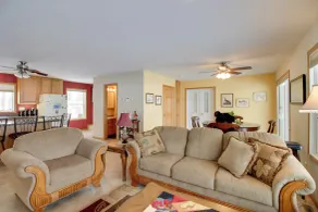 Family Nature Haven! Lakefront Pelican Lake Duplex - Innenbereich