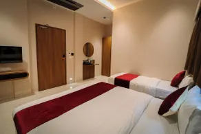 Hotel Ascent Star Inn - Near Mumbai International Airport - Room