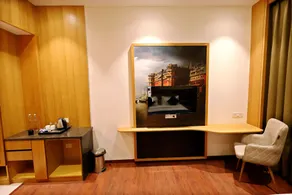 The GM Luxe Hotel Near Shree Khatu Shyam Ji Mandir - Habitación