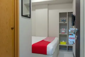OYO 737 Kamar Keluarga Mahkota 8 - Værelse