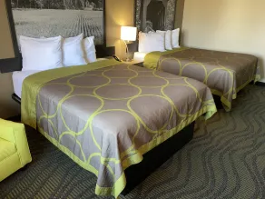 Super 8 by Wyndham Kokomo - Chambre