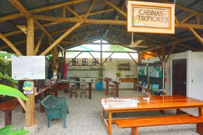 Cabinas Tropicales - Lobby sitting area