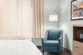 La Quinta by Wyndham Newport - Chambre