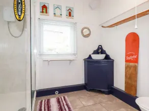 The Moonbeach Cabin - Room
