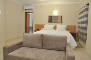 Lotus Hotel - à 6 km do Santuário de Aparecida-SP - Room