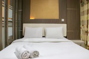 Spacious Combined 2BR Apartment Dago Suites By Travelio - Værelse