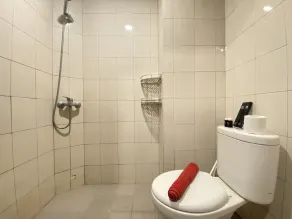 Best Deal 2Br Apartment At Mekarwangi Square Cibaduyut - Badeværelse