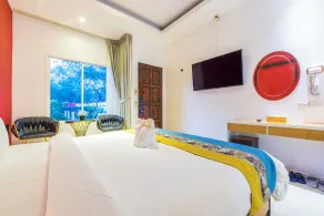 Tongtong Garden Holiday Hotel普吉岛通通花园酒店 - View from room