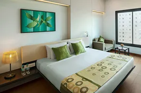 Lemon Tree Hotel, Vadodara - Room