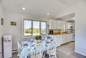 Quaint Coastal Cottage With Patio! - Innvendig