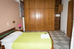 Spiros Family Apts - Chambre