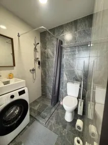 Room-guest House Imperia Will Ensure you - Casa de banho