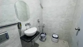 Hotel Nainas Palace - Bathroom