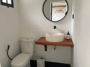 Rebels Point - Bathroom