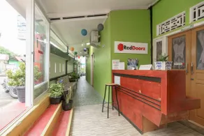 RedDoorz Syariah near Paradiso Beach Sabang - Rezeption